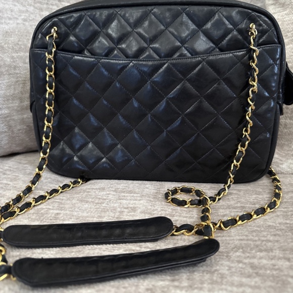 CHANEL Vintage Black Bag Leather - Picture 2 of 16